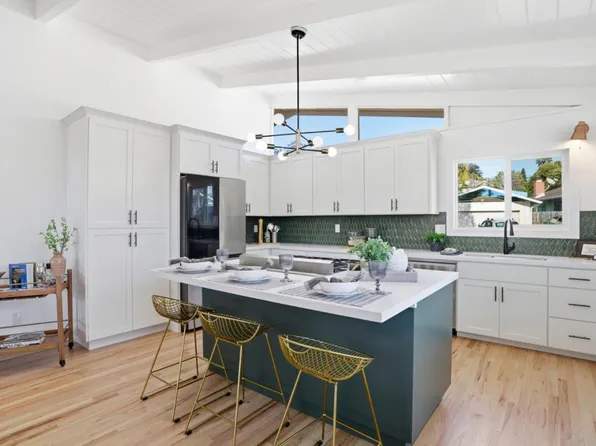 3233 Maplethorpe Ln, Soquel, CA 95073