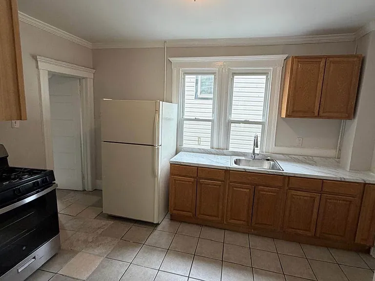 54 Princeton St #202 — Photo 6