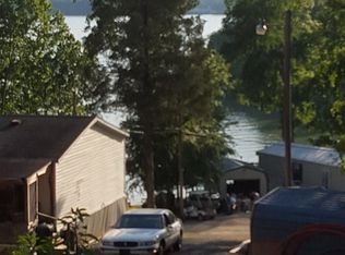 Mayflower Ln, Dandridge, TN 37725