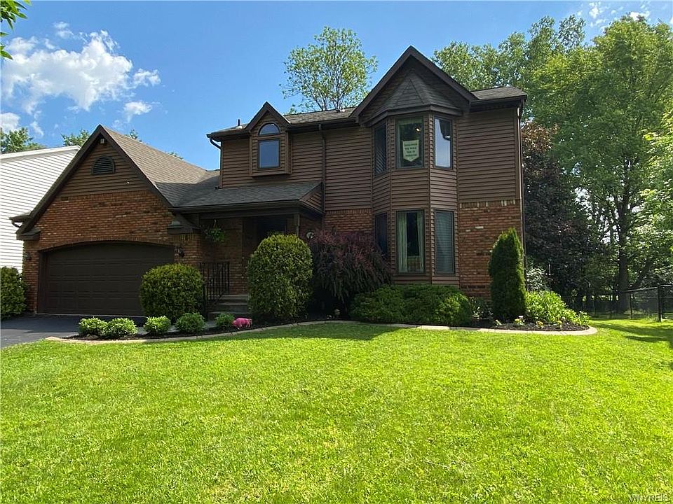 1st image of 334 Greengage Cir