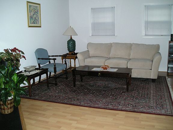 2nd image of 5433 Middlebourne Ln