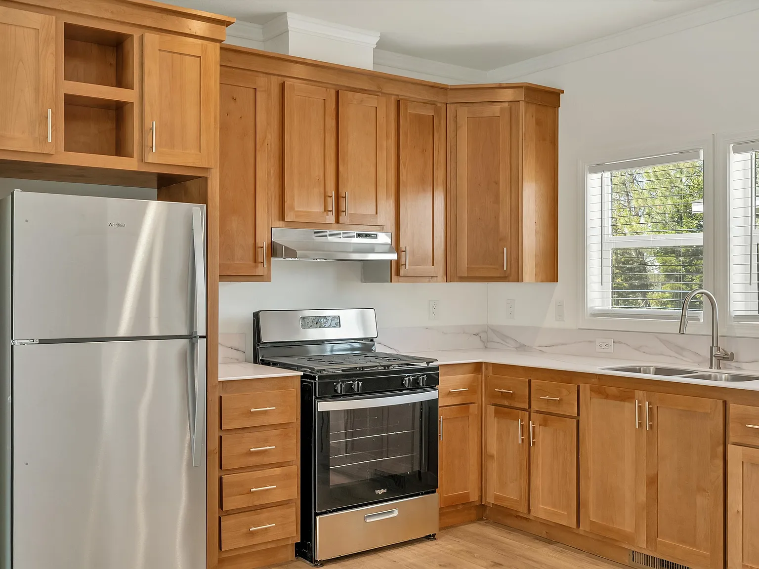 2 bed, 945 sqft, $1,600 — Photo 4