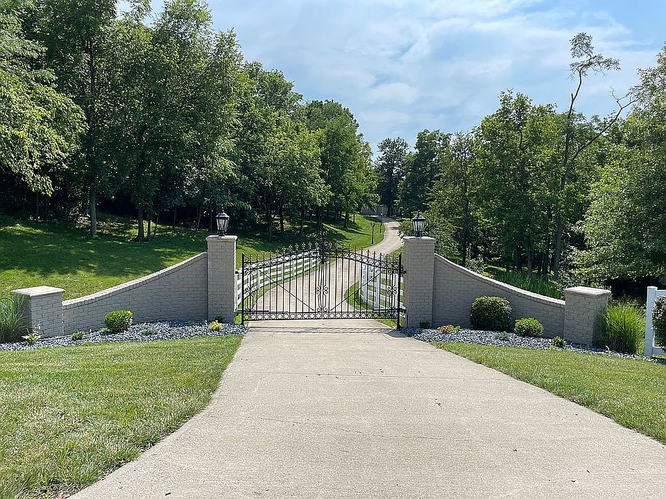 2nd image of 2211 Bleu Yacht Ln