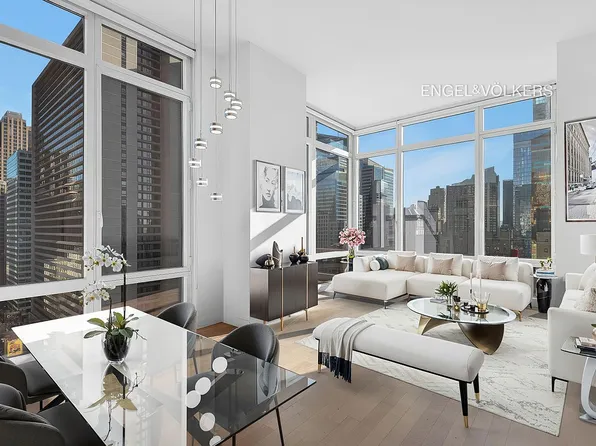 247 W 46th St APT 2604, New York, NY 10036