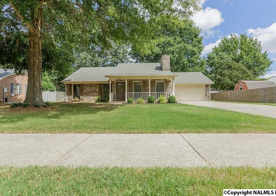 1st image of 1097 Leeward Dr SE