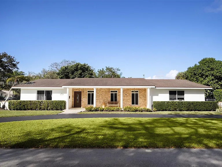 15700 SW 77th Ct — Photo 2