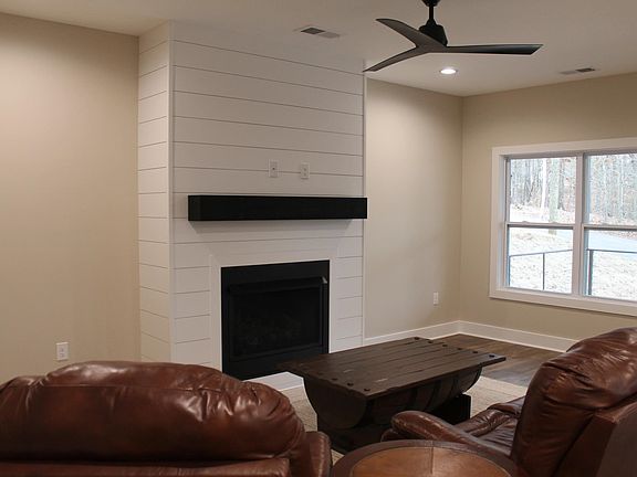 3rd image of 140 Chval Dr Lot 19