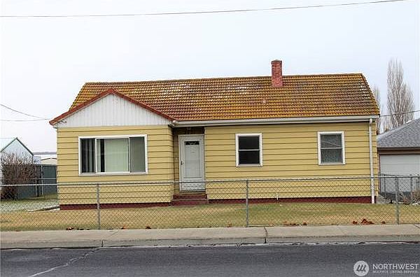 2nd image of 2731 W Peninsula Dr