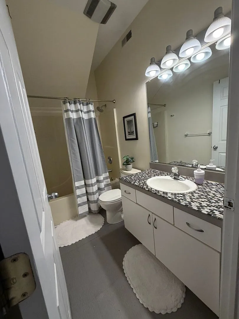 101 W. Liberty St. #310 — Photo 3