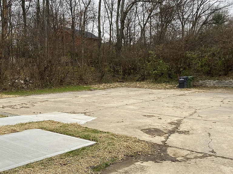 123 Kathleen Dr #2 — Photo 14