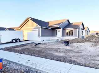 9900 Lavender Ln, Manhattan, KS 66502