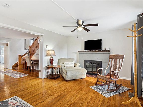 3rd image of 143 N Seton Ave