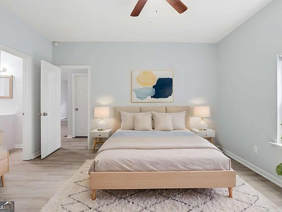 4th image of 820 Magna Carta Dr NW