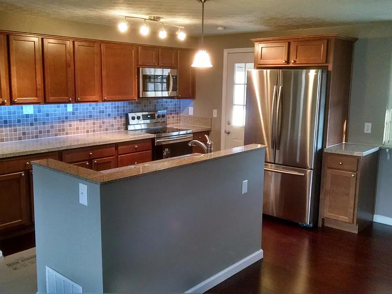 4576 Creekwood Ct — Photo 3
