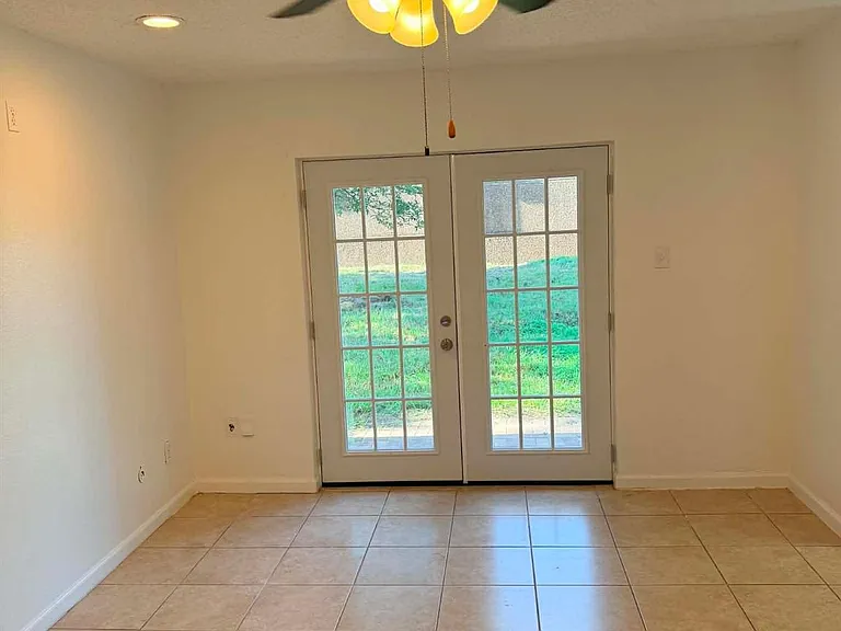 11002 Clear Fork Dr — Photo 7