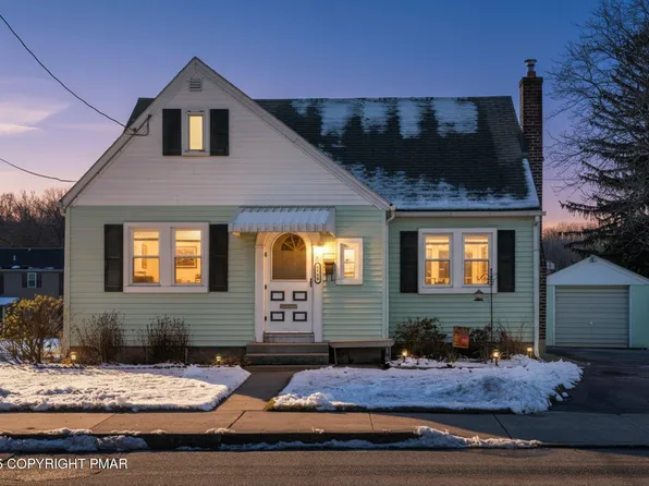 1798 Newport Ave, Northampton, PA 18067