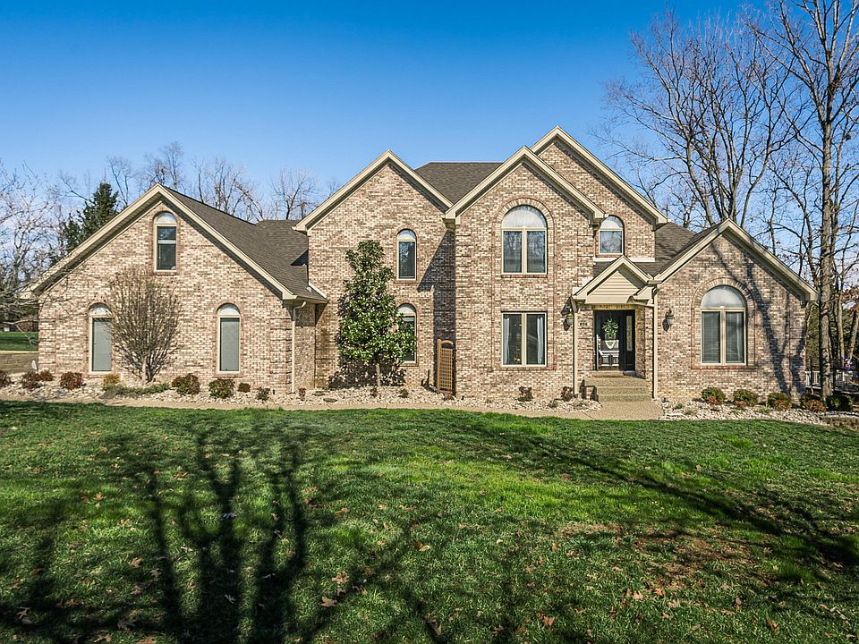 1st image of 806 Twelve Oaks Dr