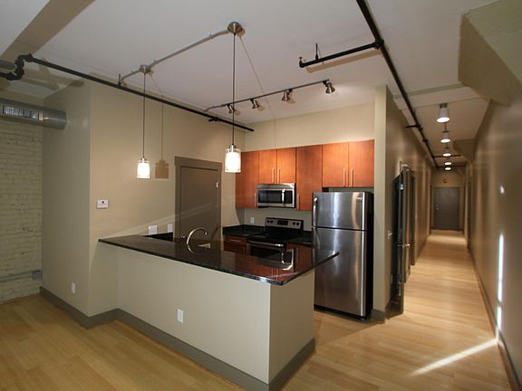 3rd image of 806 Wasena Ave SW APT 313