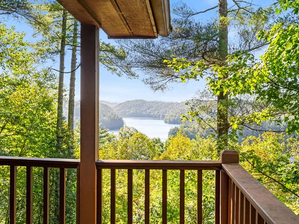 895 Lake Apalachia Acres Dr, Murphy, NC 28906