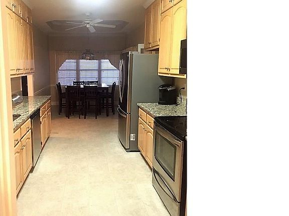 5th image of 5928 Garden Ln