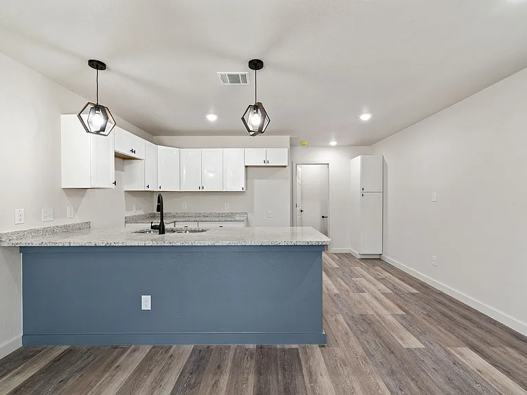 227 S Grimes St — Photo 18