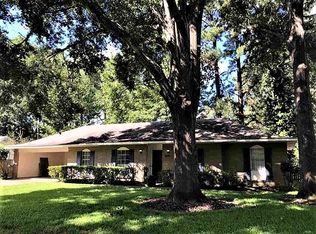 1221 Manchester Dr, Clinton, MS 39056