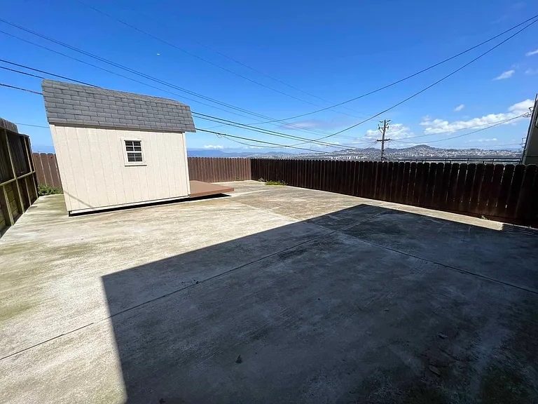 620 — Photo 12