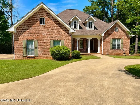 1869 Parkway Cir, Toomsuba, MS 39364