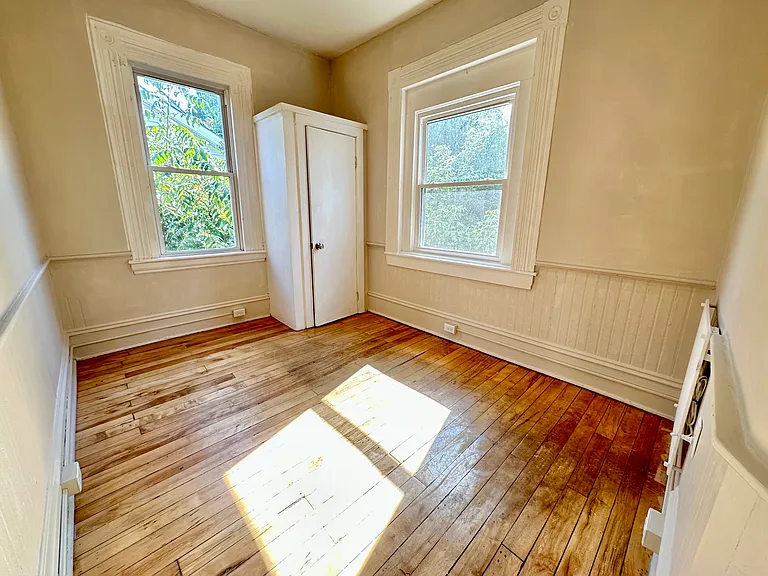 26 E Spring St #D — Photo 9