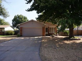 138 N Tracy St, Wichita, KS 67212