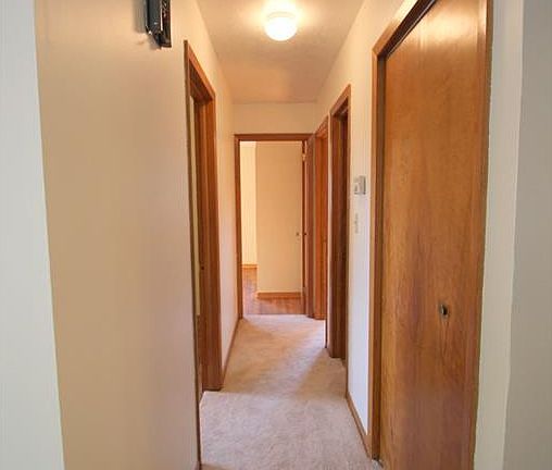 4th image of 170 Northpark Dr