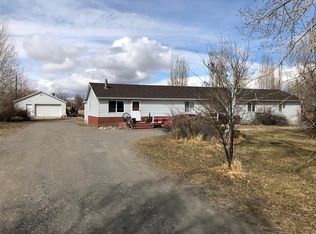 959 Ln 11 1/2, Powell, WY 82435