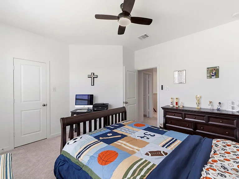 21235 Doubtful Canyon Dr — Photo 26