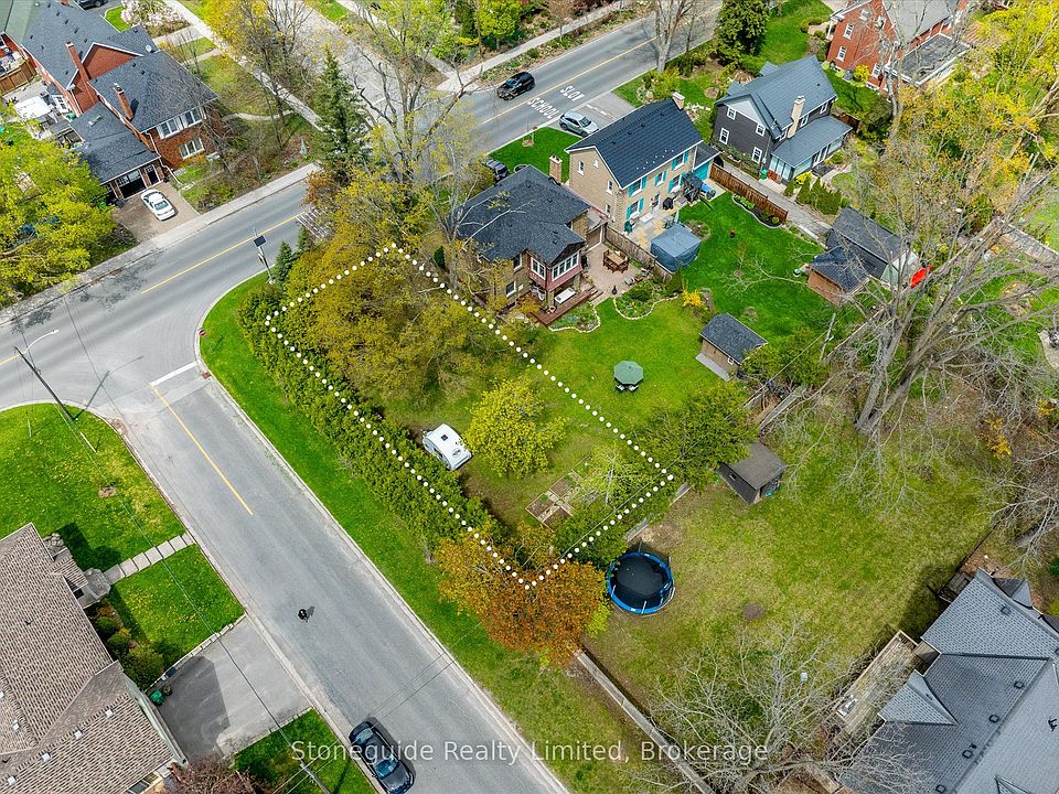 1st image of 665 Weller St