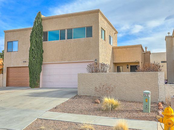 2nd image of 10020 Del Chaparral Ct NE