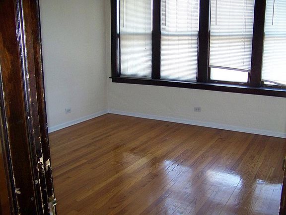 5th image of 5354 N Wolcott Ave APT 1