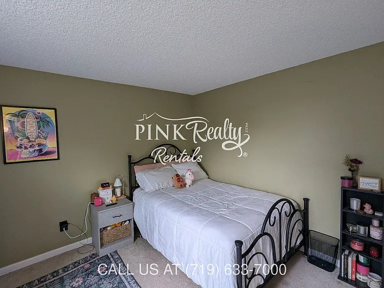 8560 Avens Cir — Photo 20