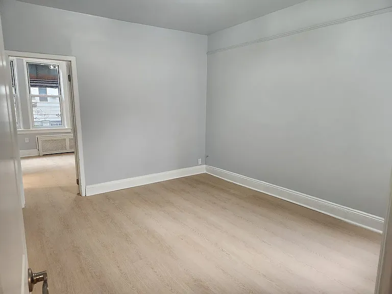 31-86 31st St #2 — Photo 11