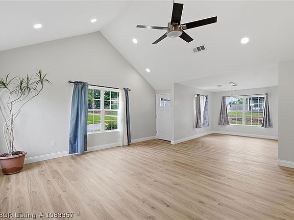 4th image of 2400 Birnie Ave