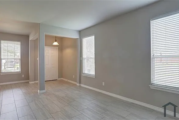 1709 Duck Cove Dr — Photo 5