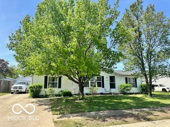 4726 Breckenridge Dr, Columbus, IN 47203