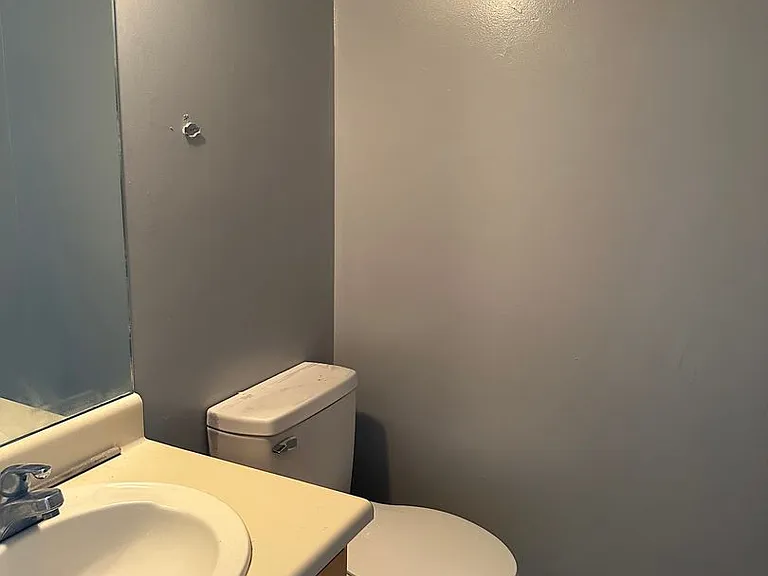 912 Pineland Ave #23 — Photo 10