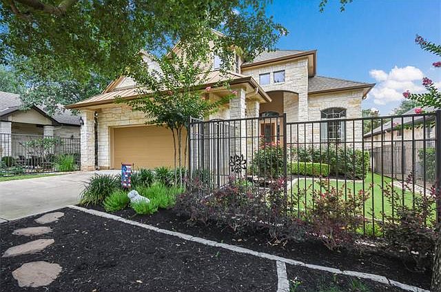 1st image of 3012 Heathmount Dr