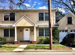 20 Carle Rd #1, Westbury, NY 11590