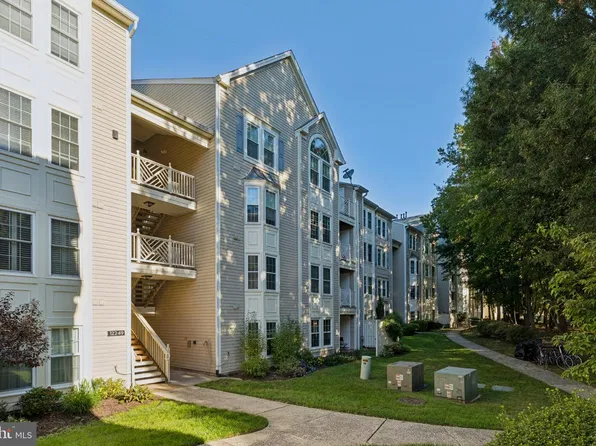 12249 Fairfield House Dr APT 401B, Fairfax, VA 22033