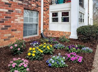 3312 Colonial Manor Cir Unit 1B, Louisville, KY