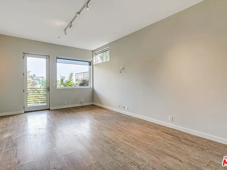 3850 Rambla Orienta — Photo 58