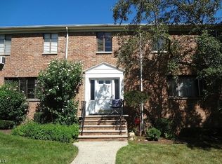 61D Troy Dr BUILDING 8-D, Springfield, NJ 07081