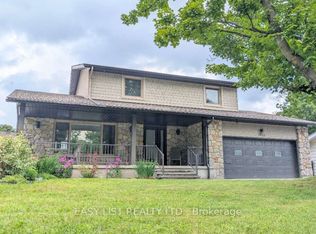 1895 Savoy Pl, Ottawa, ON K2C 0W2