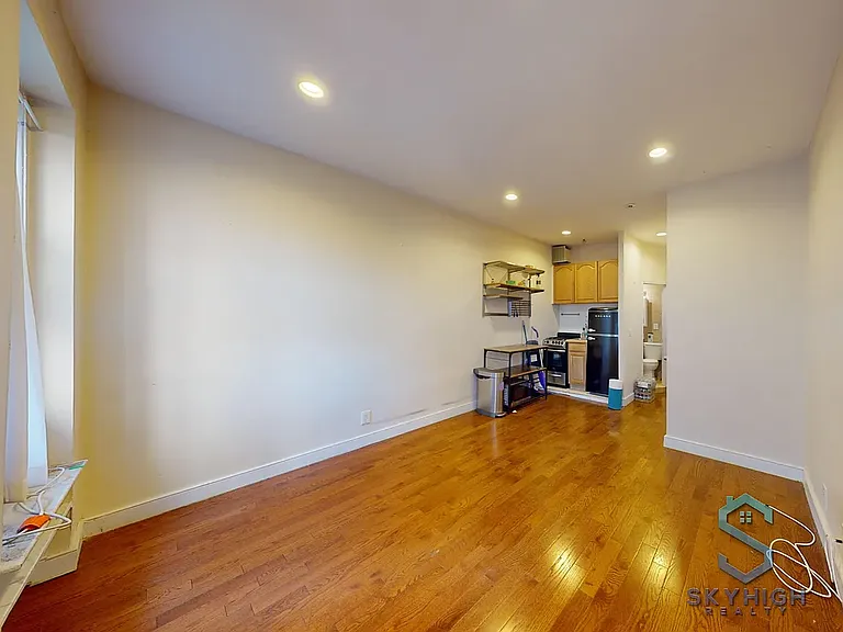 1598 3rd Ave #2B — Photo 1